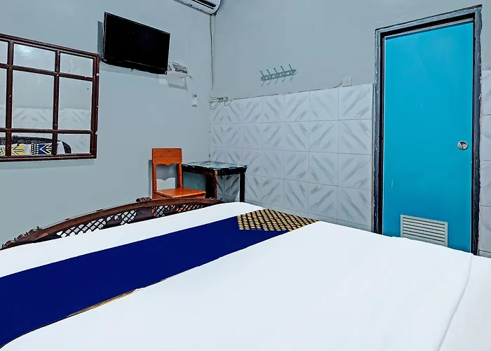 Spot On 91915 Homestay Superman Yogyakarta